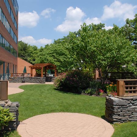 Hilton Long Island/Huntington Hotel Melville Exterior photo