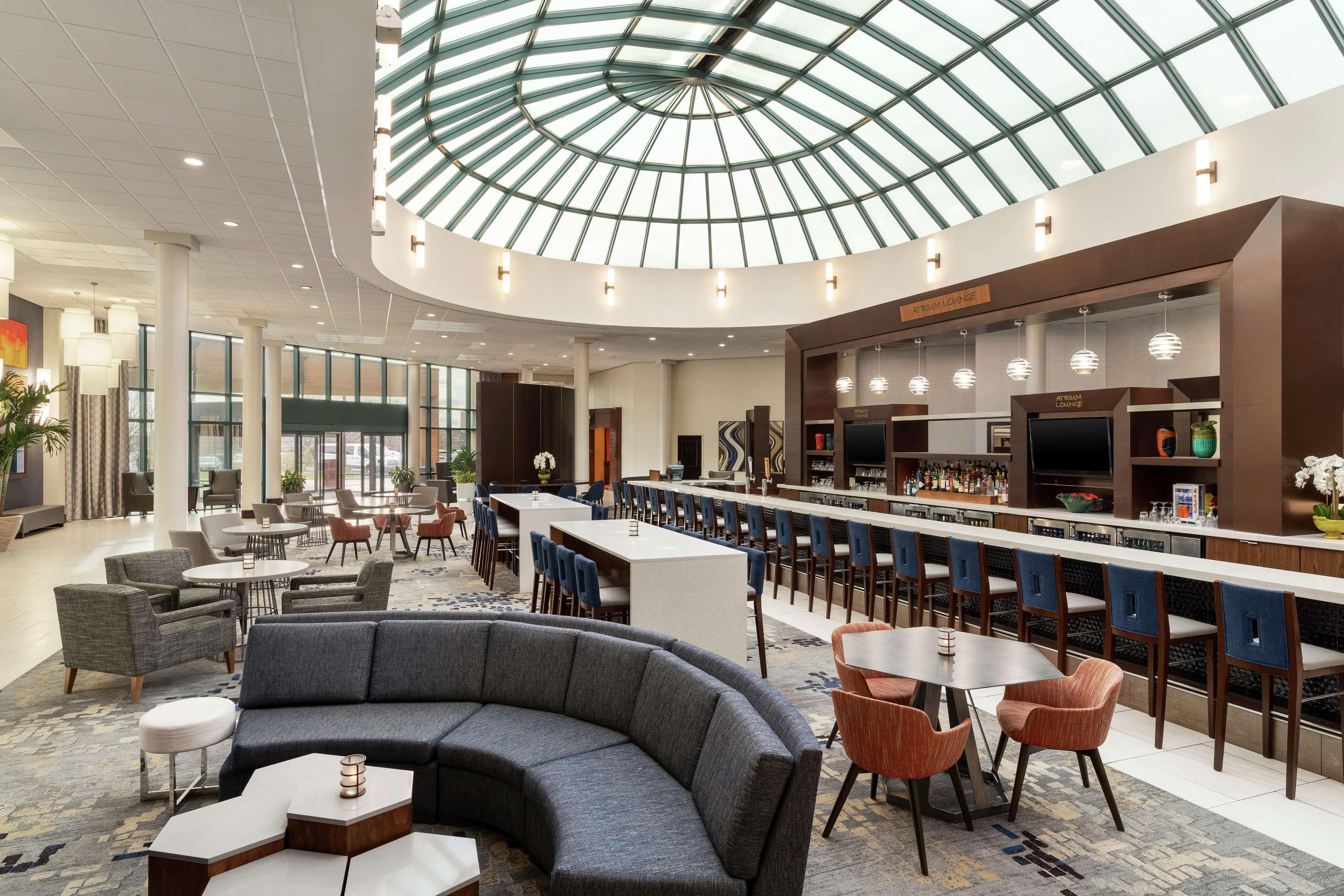 Hilton Long Island/Huntington Hotel Melville Exterior photo