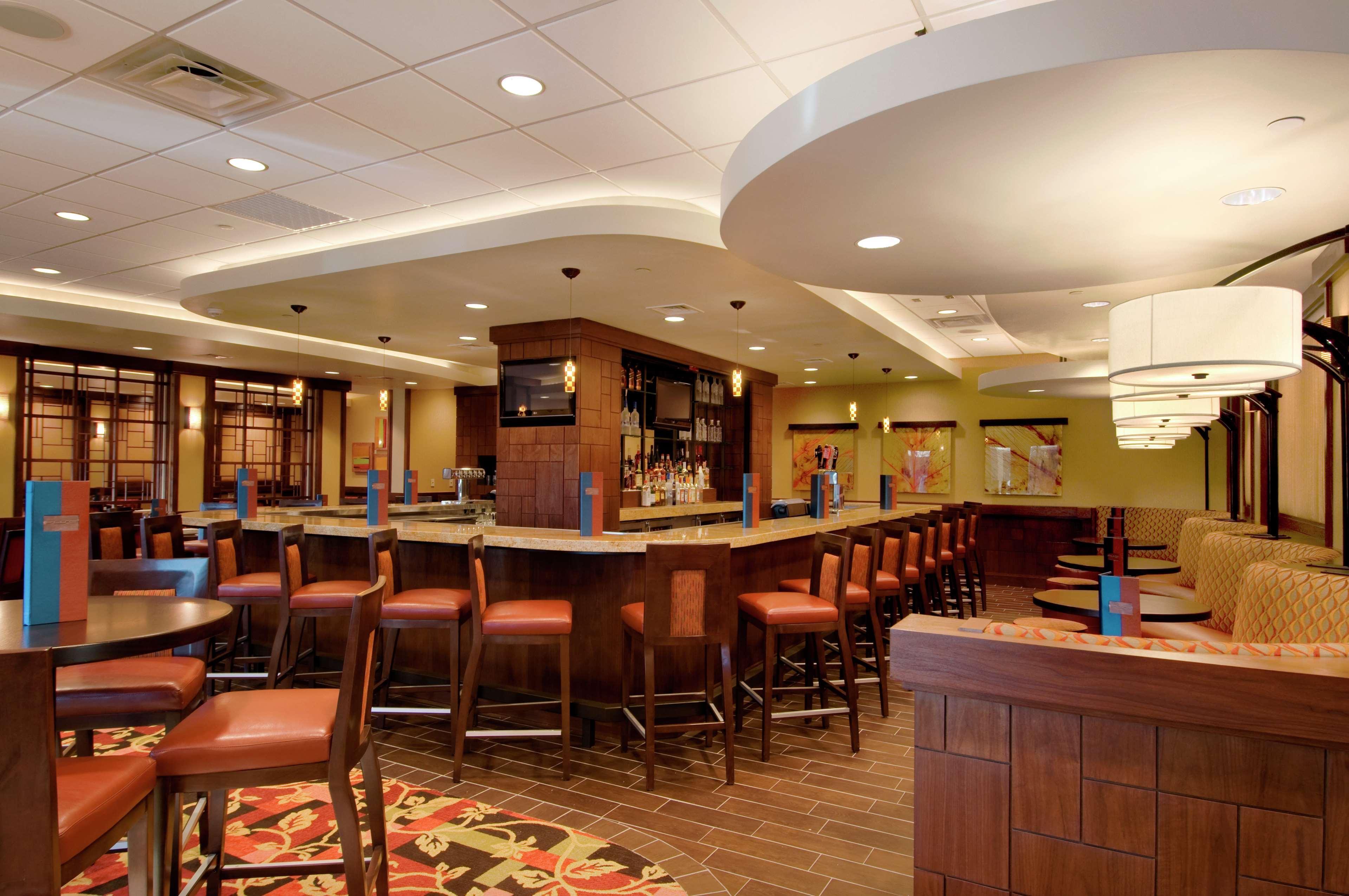 Hilton Long Island/Huntington Hotel Melville Restaurant photo