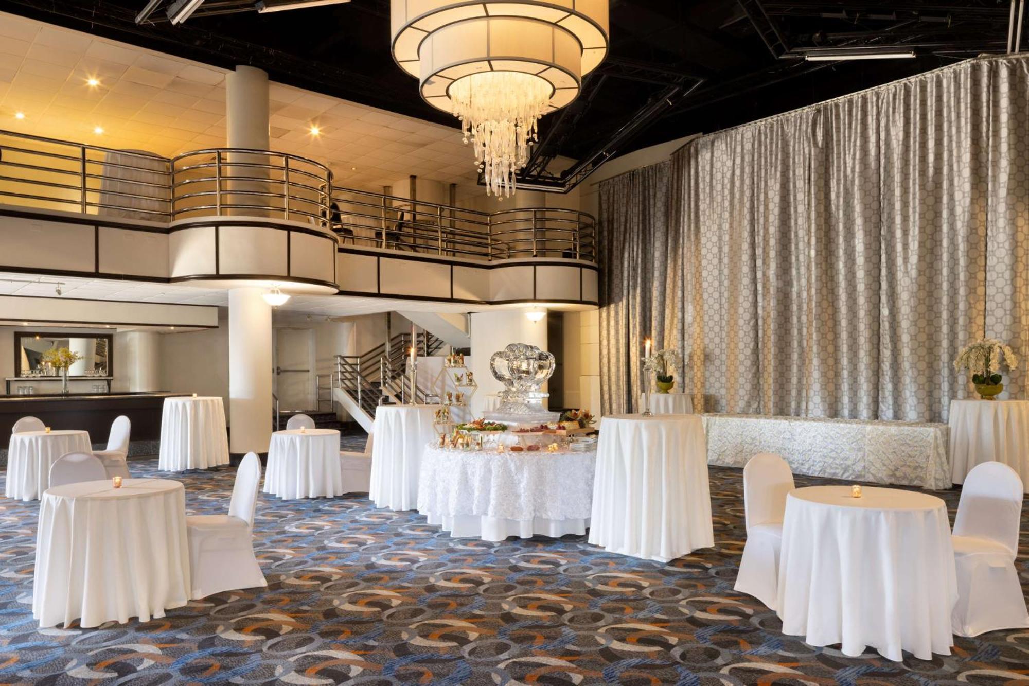 Hilton Long Island/Huntington Hotel Melville Exterior photo