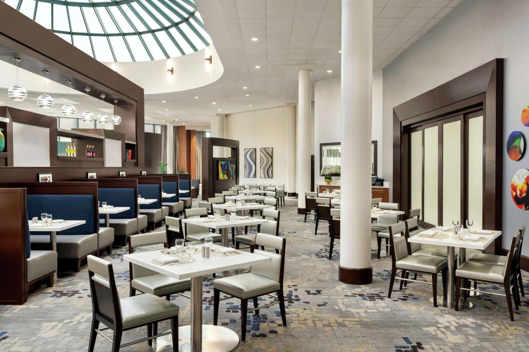 Hilton Long Island/Huntington Hotel Melville Exterior photo