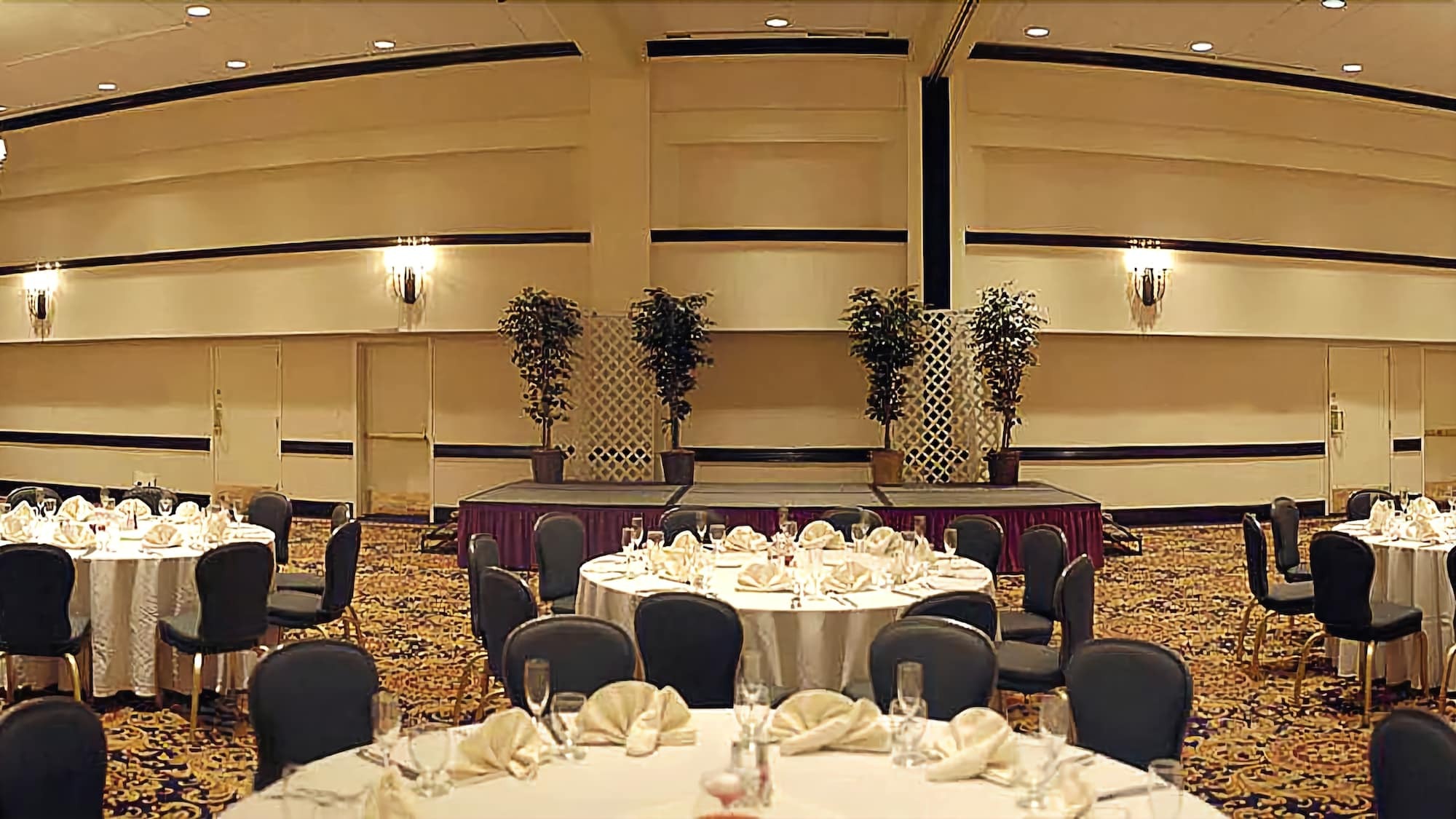 Hilton Long Island/Huntington Hotel Melville Exterior photo